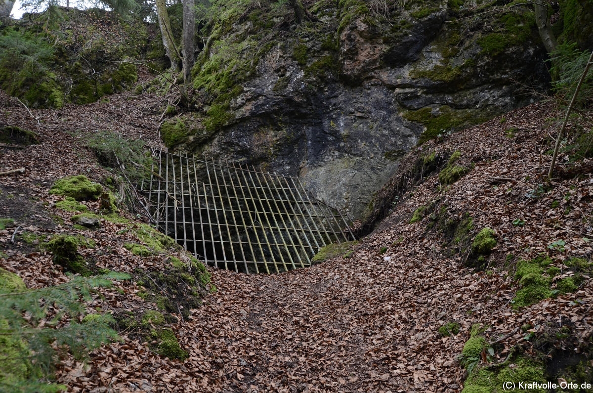 Hohler Stein bei Schambach.