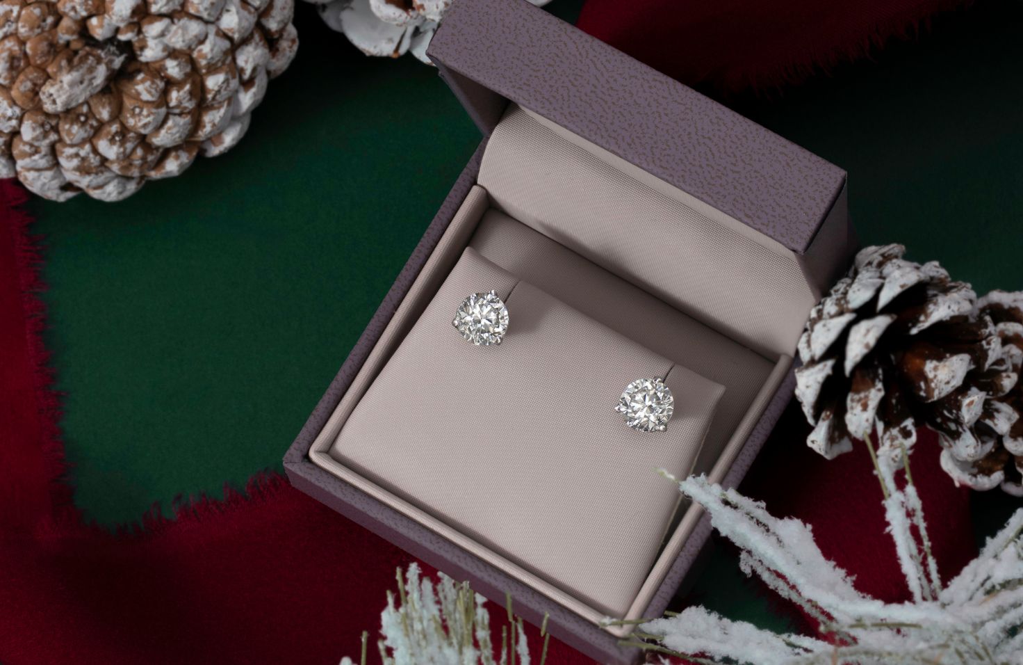 Diamond Earrings Are the Perfect Choice for Timeless Elegance