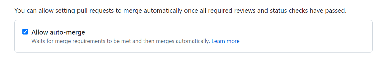 Captura de tela das configurações de um repositório mostrando a mesclagem automática.