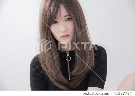 Image of Straight long hair japanese hairstyle