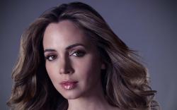 ... Eliza Dushku Portrait HD Walpapers.