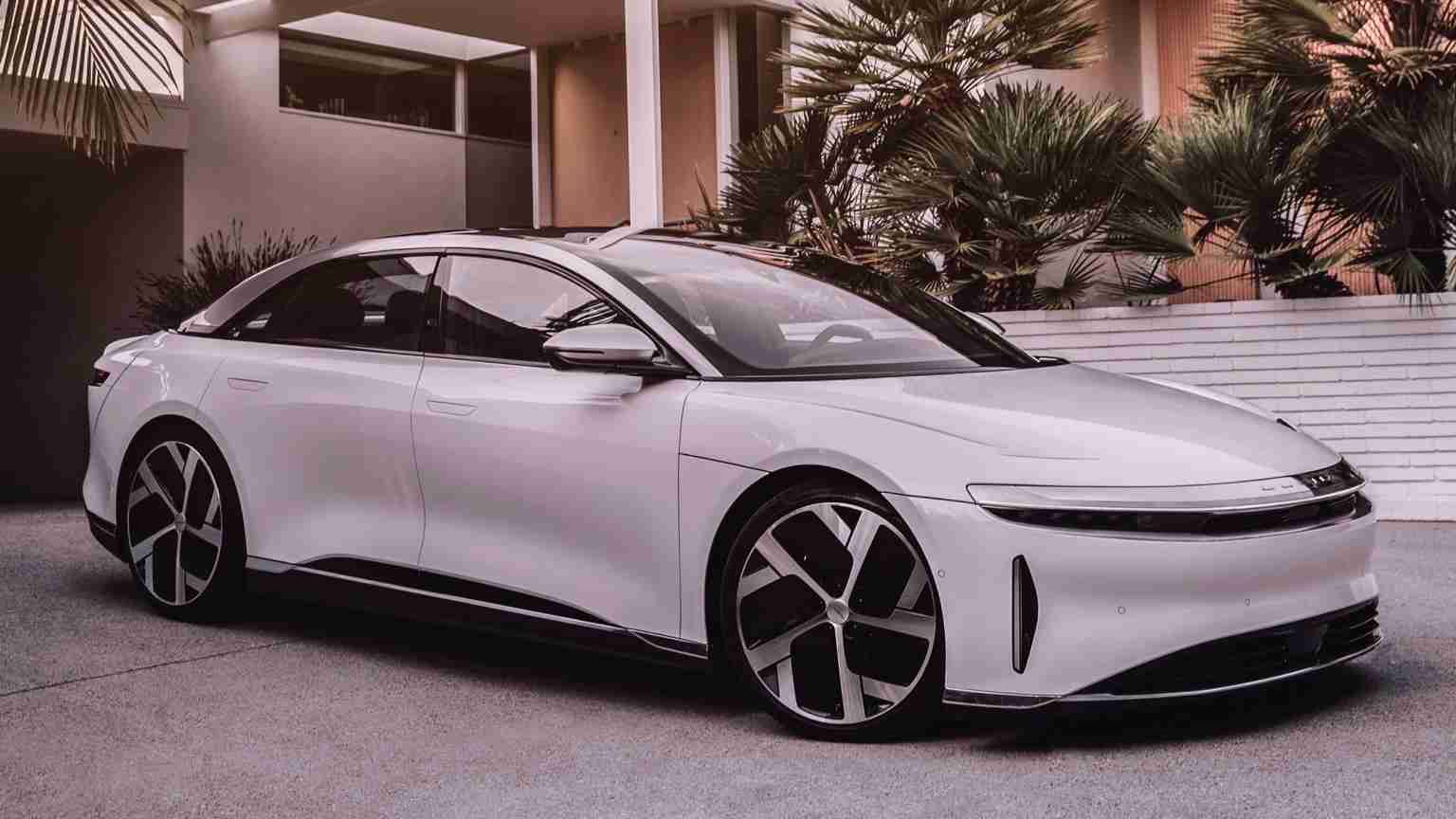 Lucid Air Dream Edition R Safety