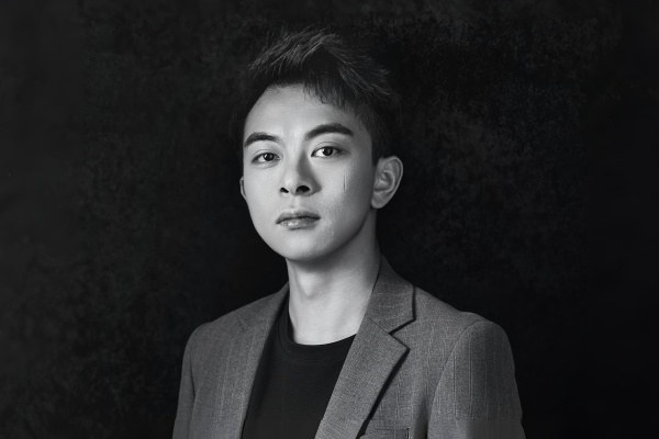 Sinong Wu, CEO of Chengdu Sinong Creative Packaging Design