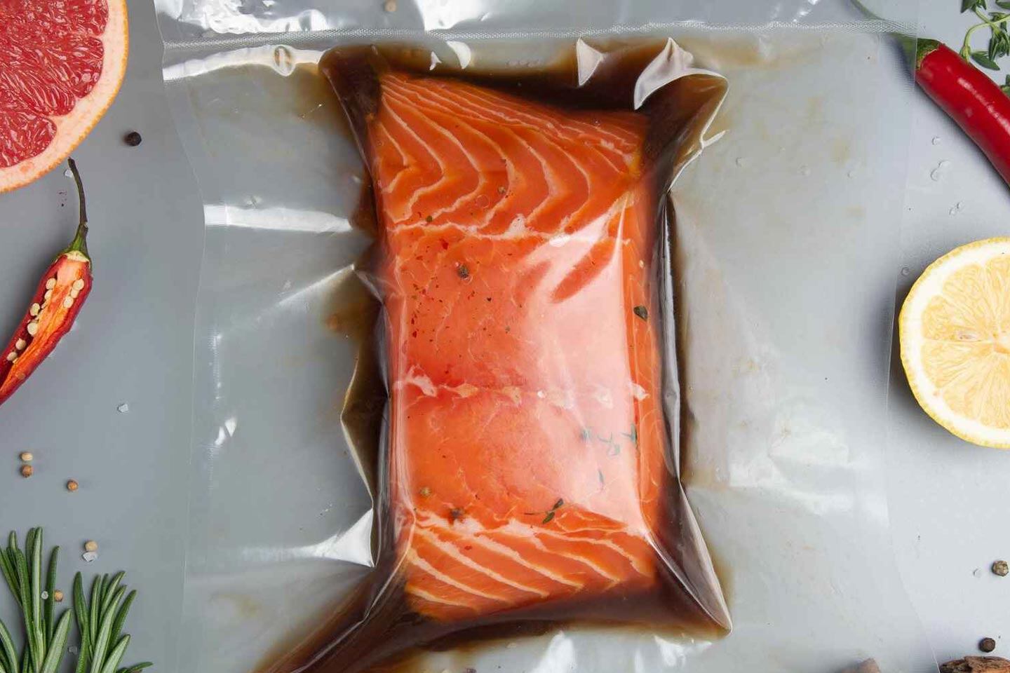 Sous-vide salmon cooking