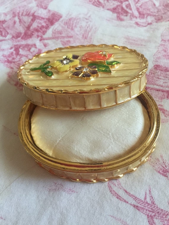 Country victorian french enamel trinket box - image 2