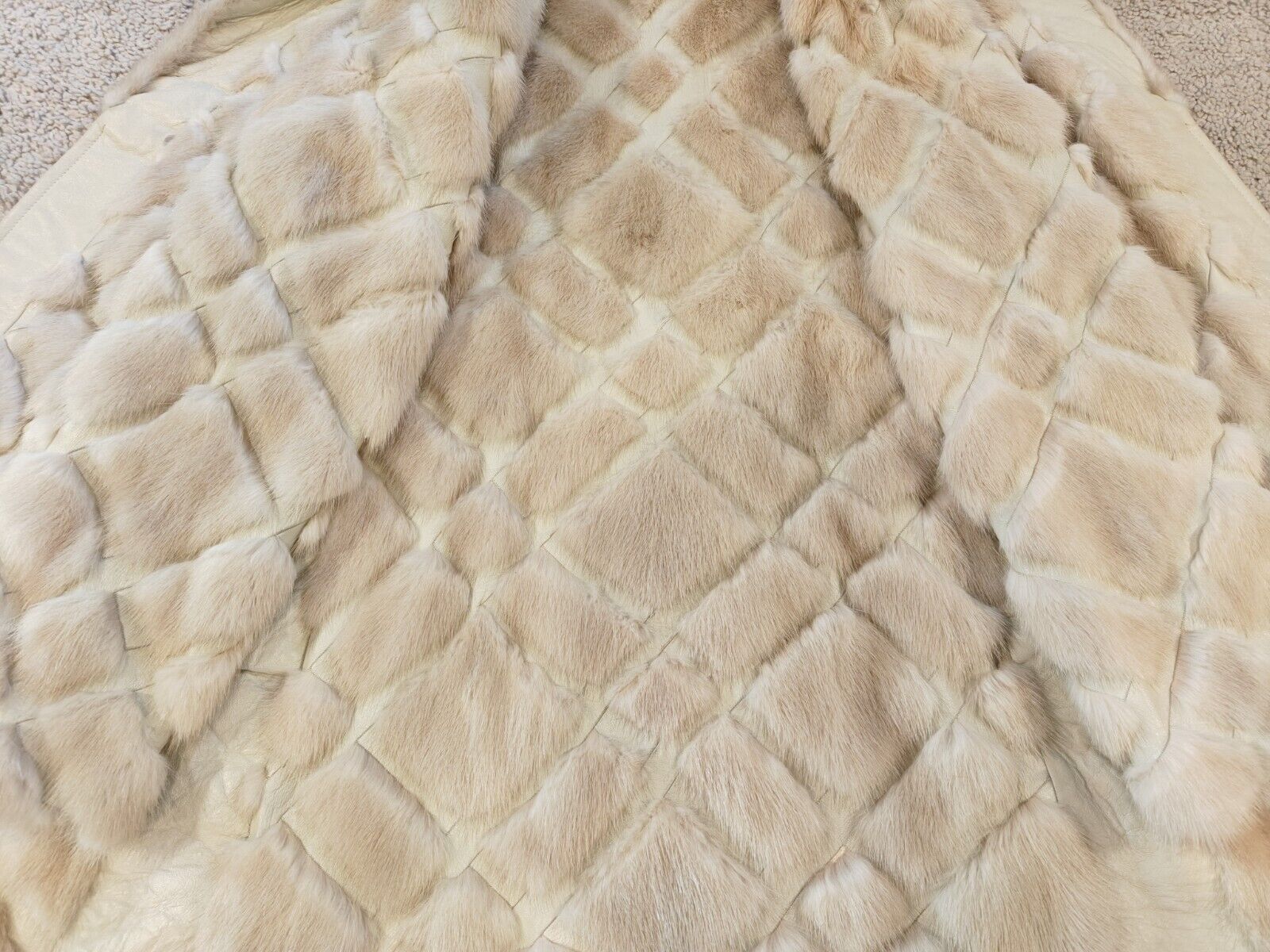 DIAMOND CUT AUTHENTIC REAL WHITE MINK FUR COAT WO… - image 9