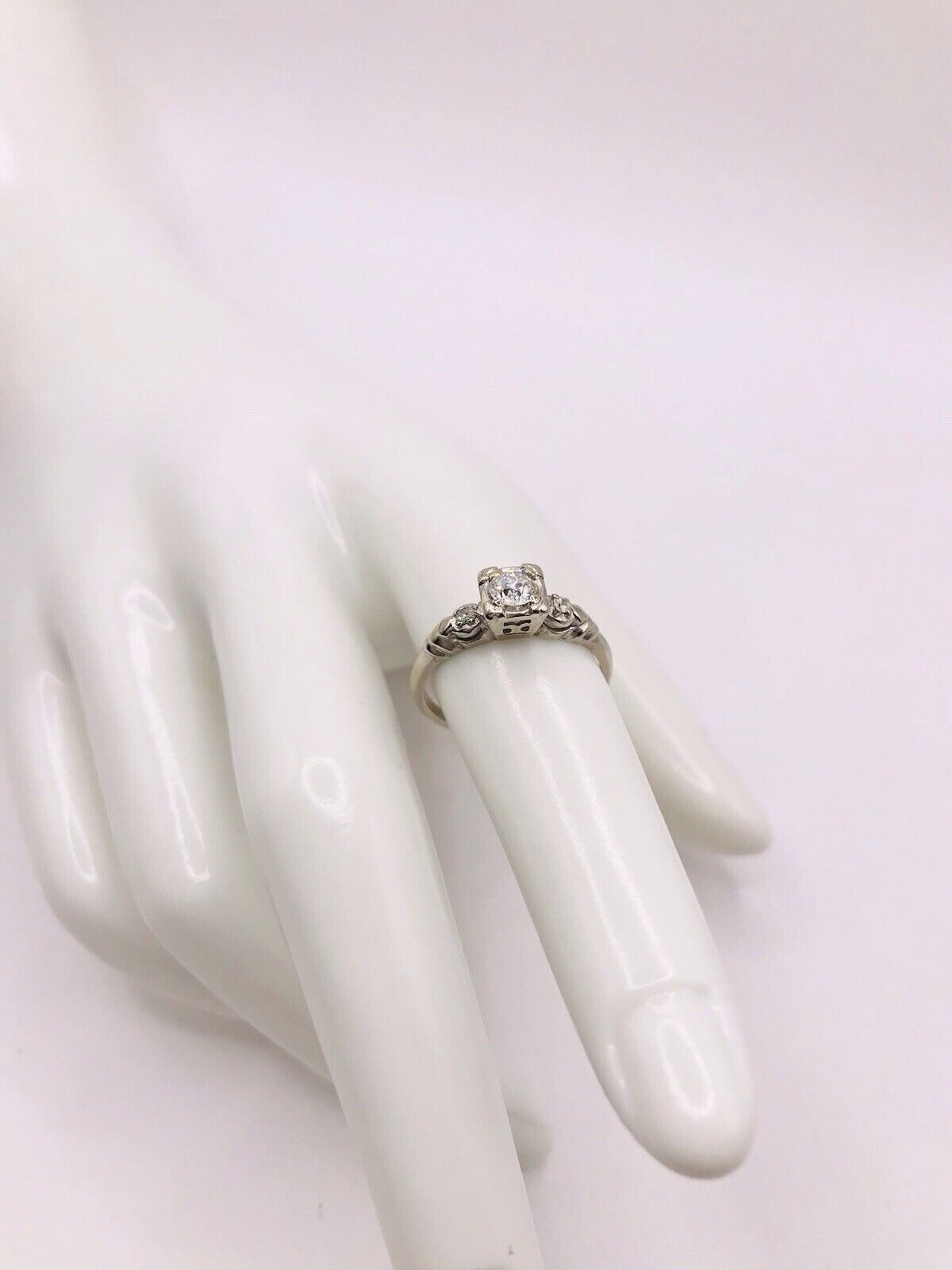 14k White Gold Natural Diamonds Ring - image 7