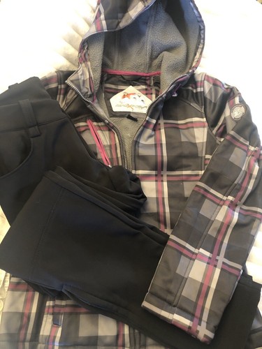 Ski/Snowboard Jacket And Performance Pants - image 1