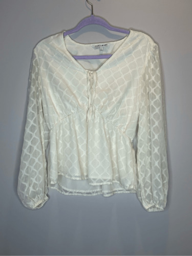 Elizabeth and James Cream Peplum Top Size Small