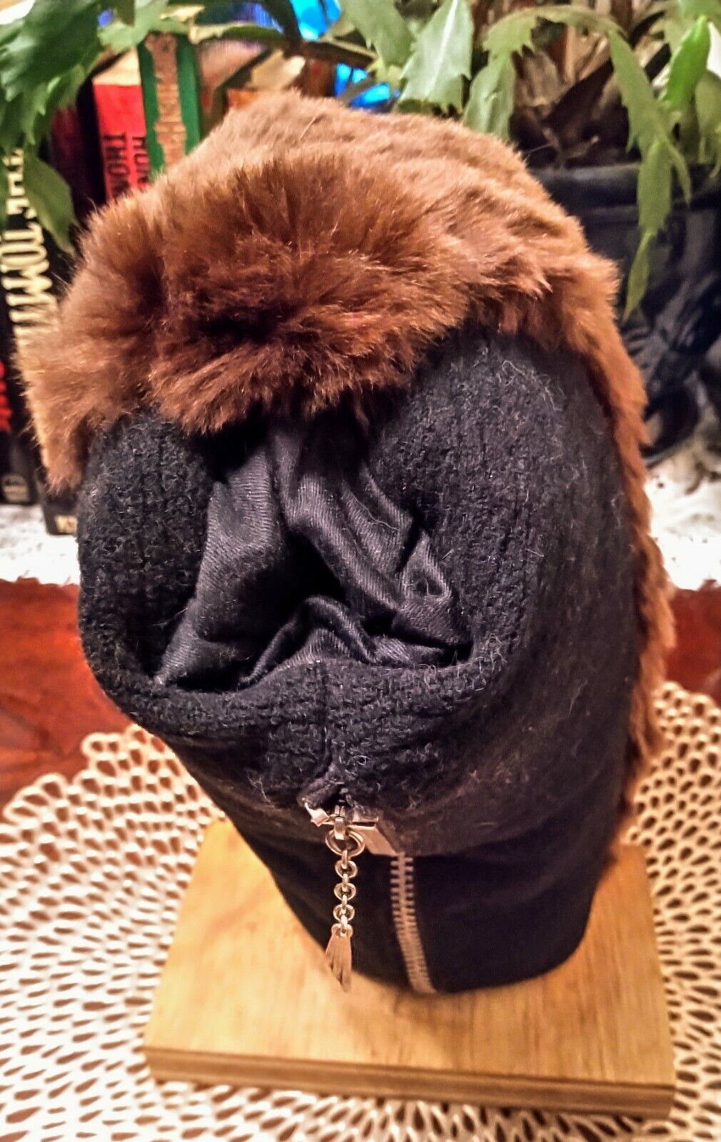 Vintage 1930s Brown Rabbit Fur Hand Muff - image 5