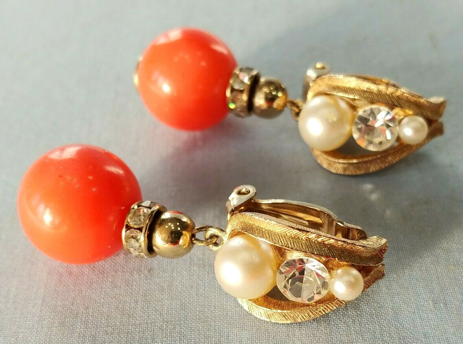 Vintage Clip Earrings Drop Dangle Lucite Coral Be… - image 6