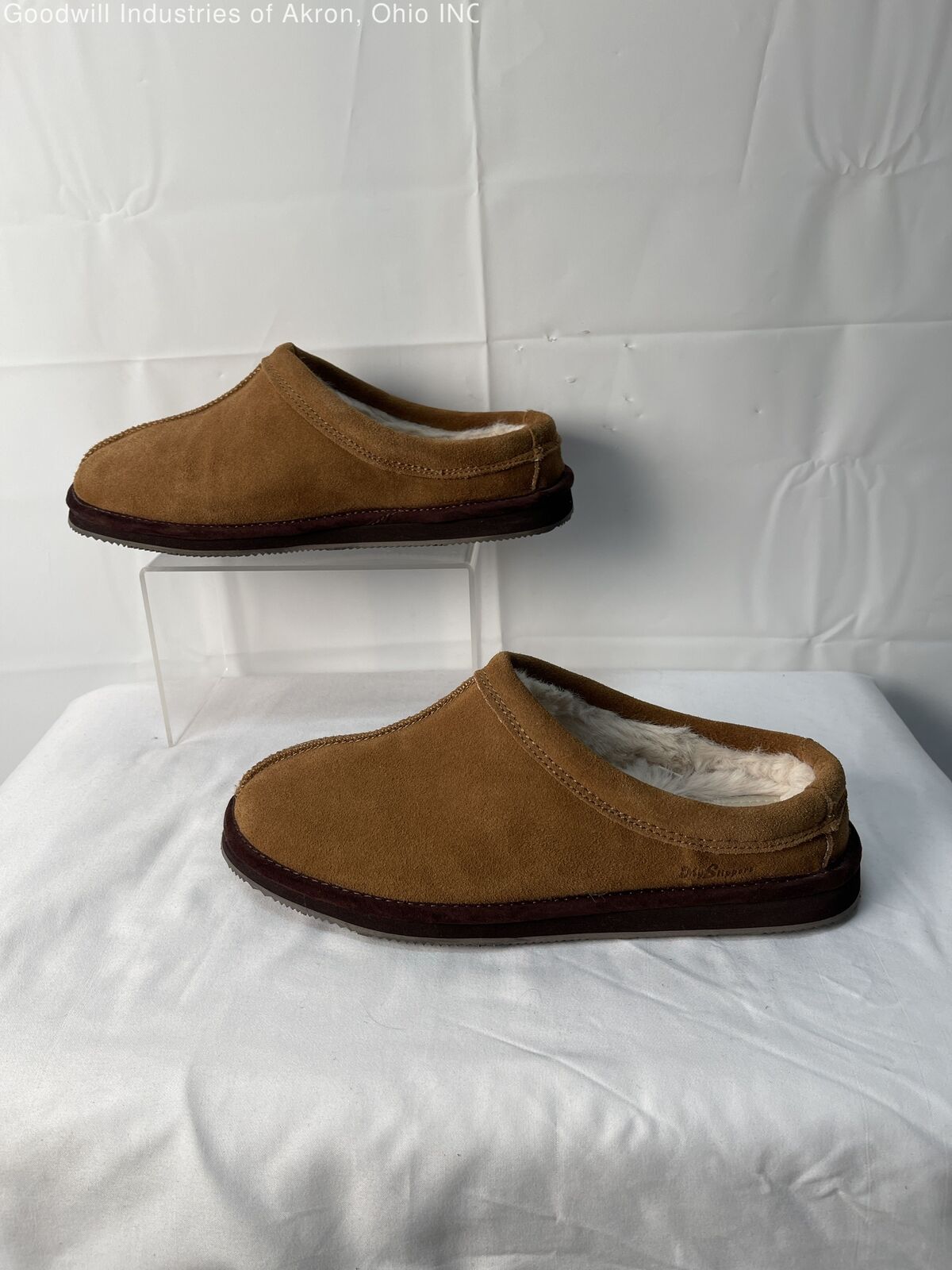 Gently Loved My Slippers Men's Slippers- Size 8 - image 4