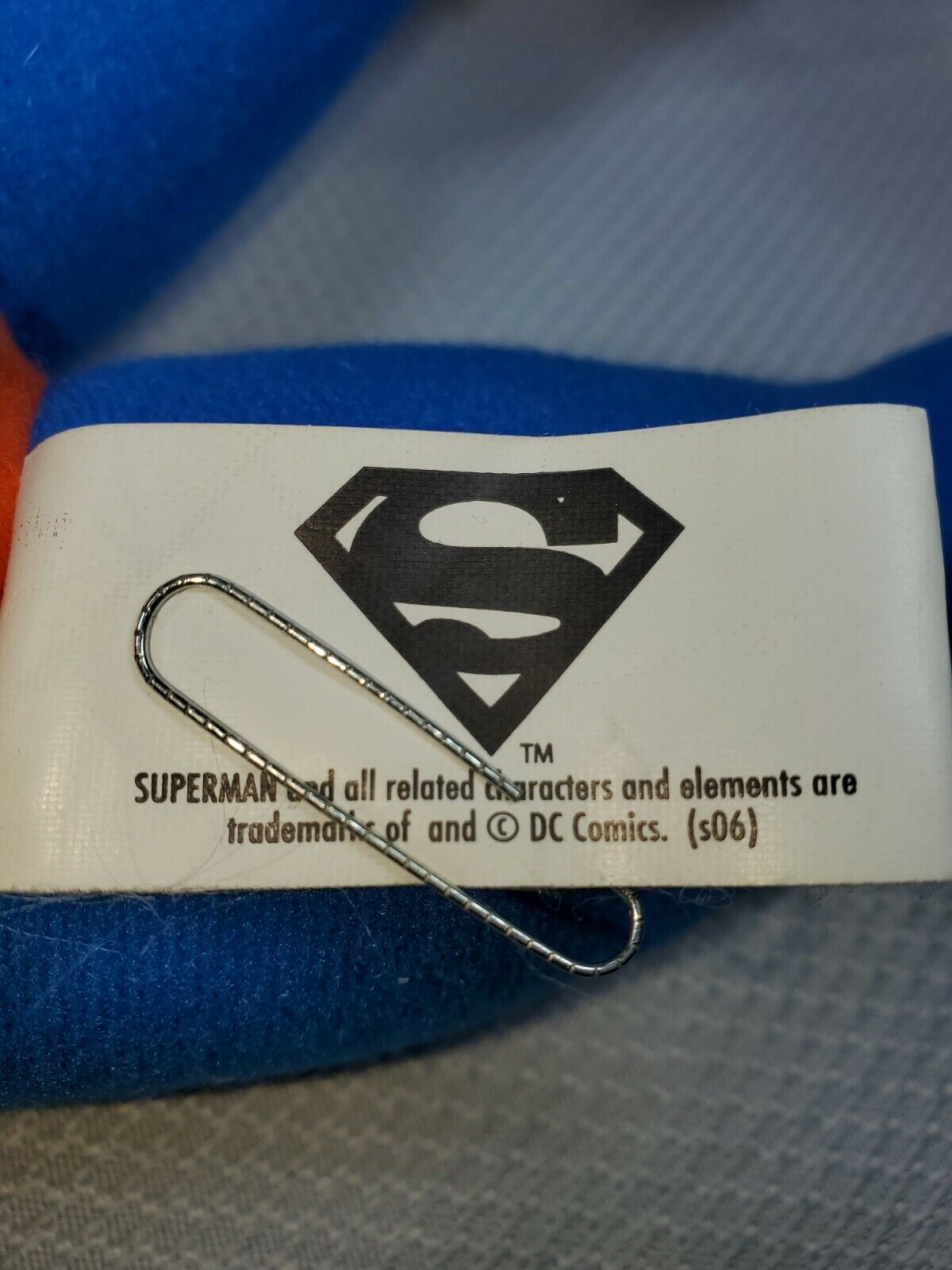 DC Comics Superman Belt Buckle Down W/ Kellytoy S… - image 3