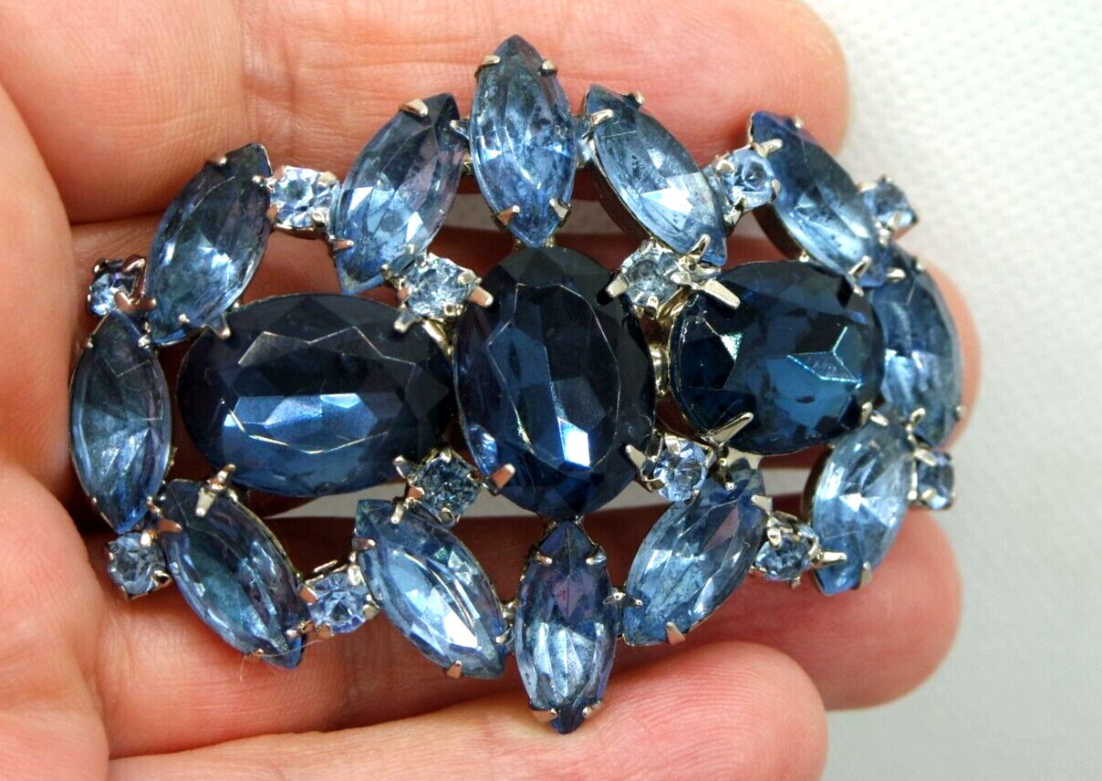 VINTAGE JULIANA BLUE GLASS RHINESTONE PIN BROOCH … - image 1