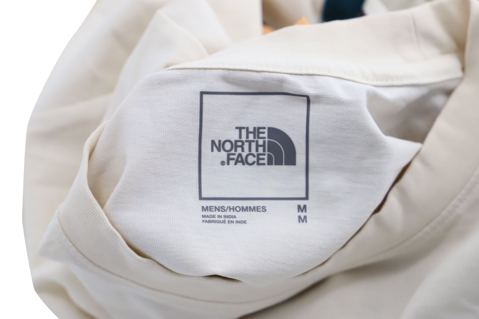 The North Face Graphic Back Print T-Shirt In Cott… - image 3