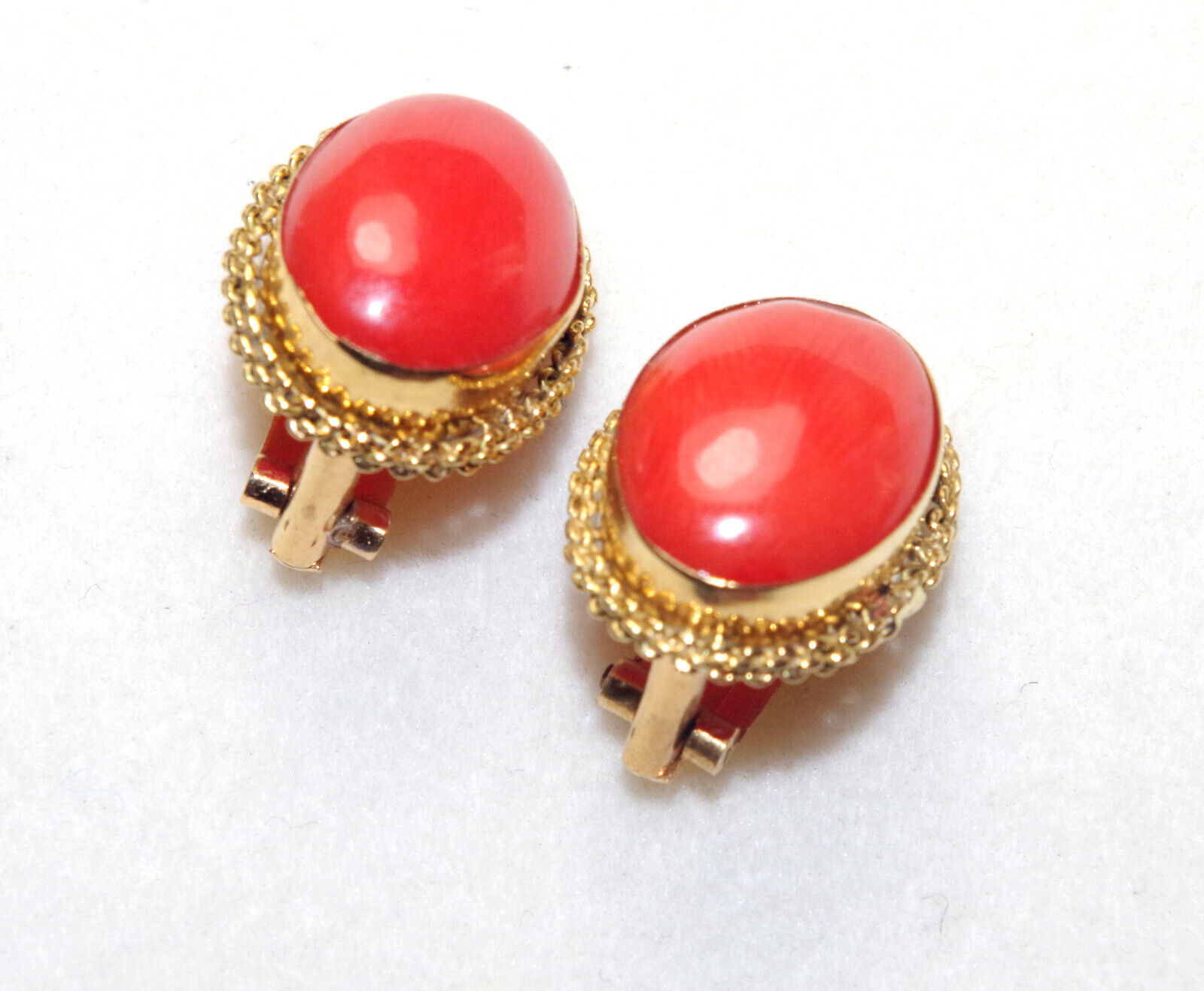 Antique 18K Italian Red Coral Large Dome 18 mm Be… - image 5