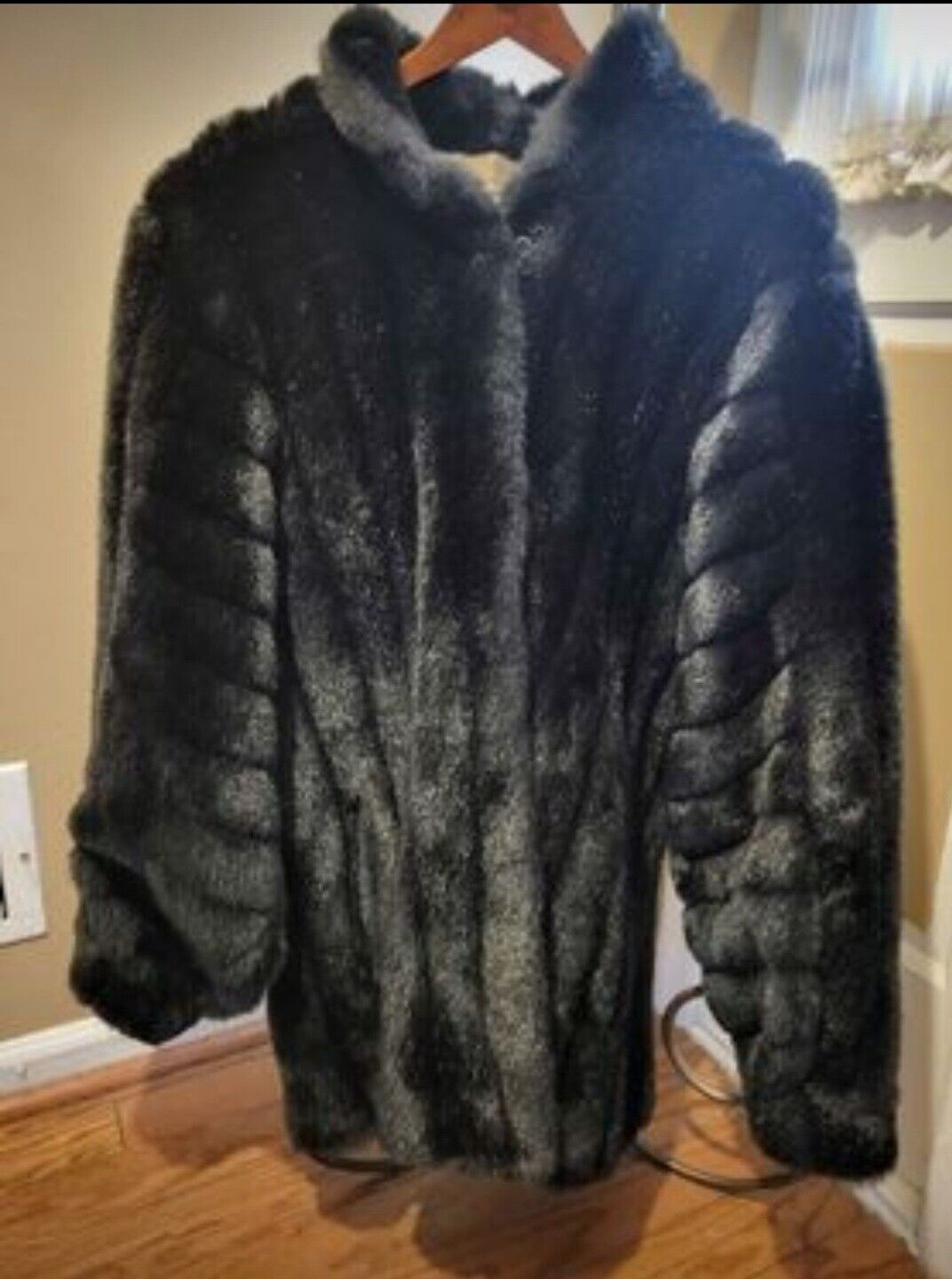 Very Vintage Black Faux Fur Mid Length 1960s - image 2