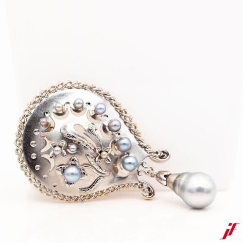 Pendant 585/14K White Gold Pearls - Value 5,000€