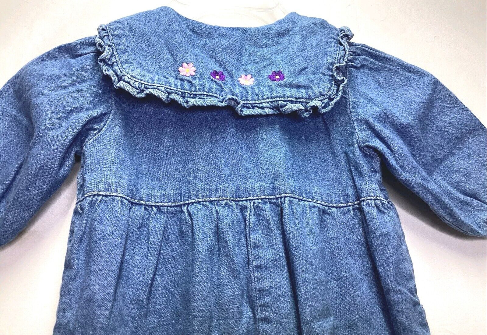 Vtg CUDDLE BEAR Denim Romper Embroidered Flowers … - image 5