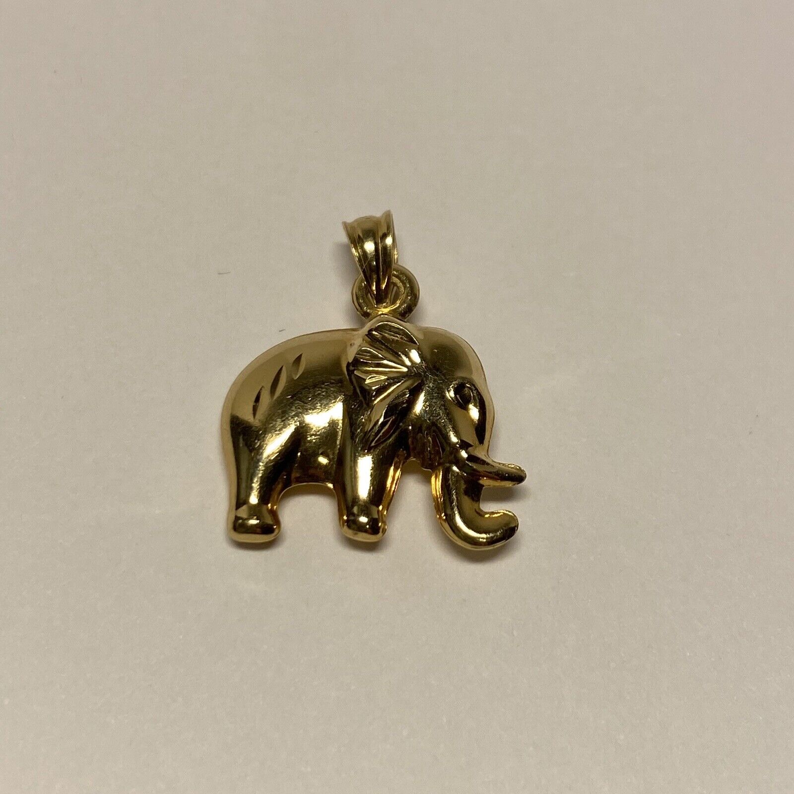 14K Yellow Gold Elephant Pendent / Charm, Detaile… - image 1