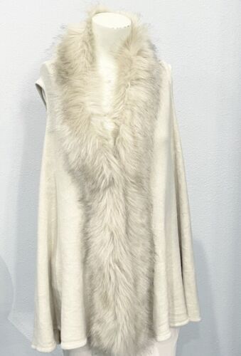 JBVG Sleeveless Cardigan Sweater w Faux Fur Ivory 