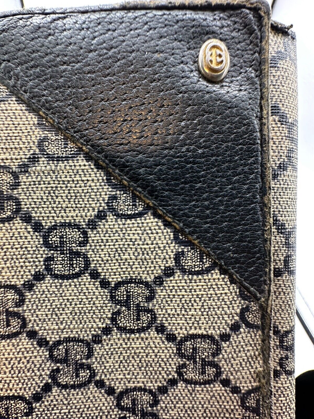 Gucci Monogram Vintage Big Wallet (Accessory Coll… - image 7