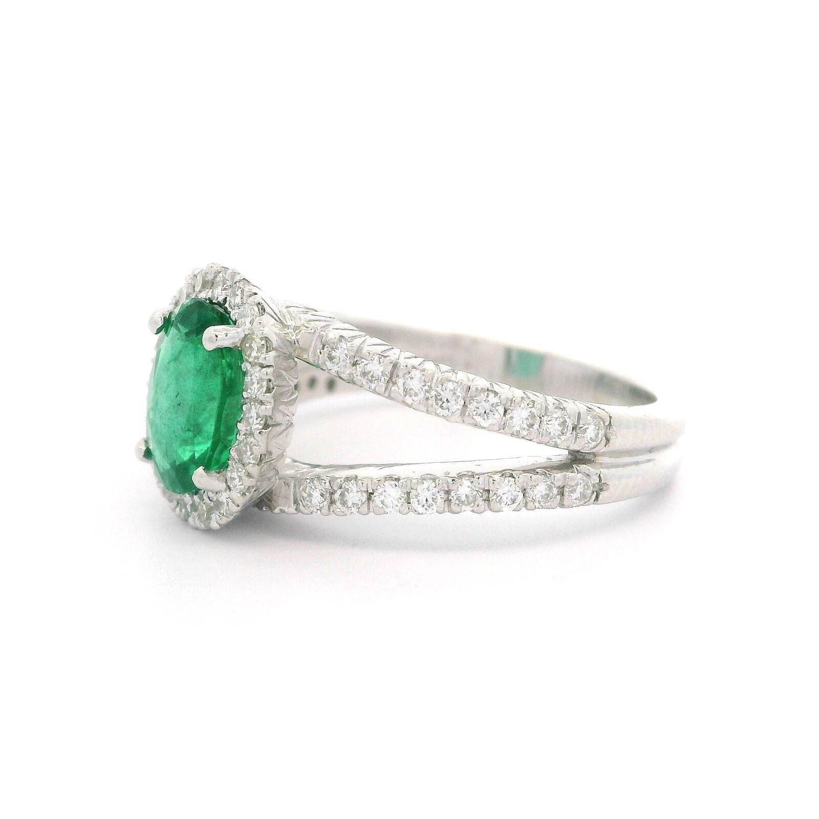 Elegant 18k White Gold 1.81ctw Oval Emerald & Dia… - image 3