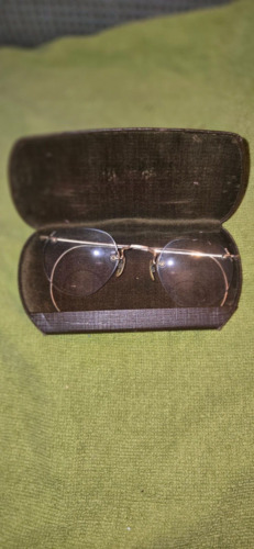 ANTIQUE ROUND GOLD TONED WIRE RIM SPECTACLES (GLAS