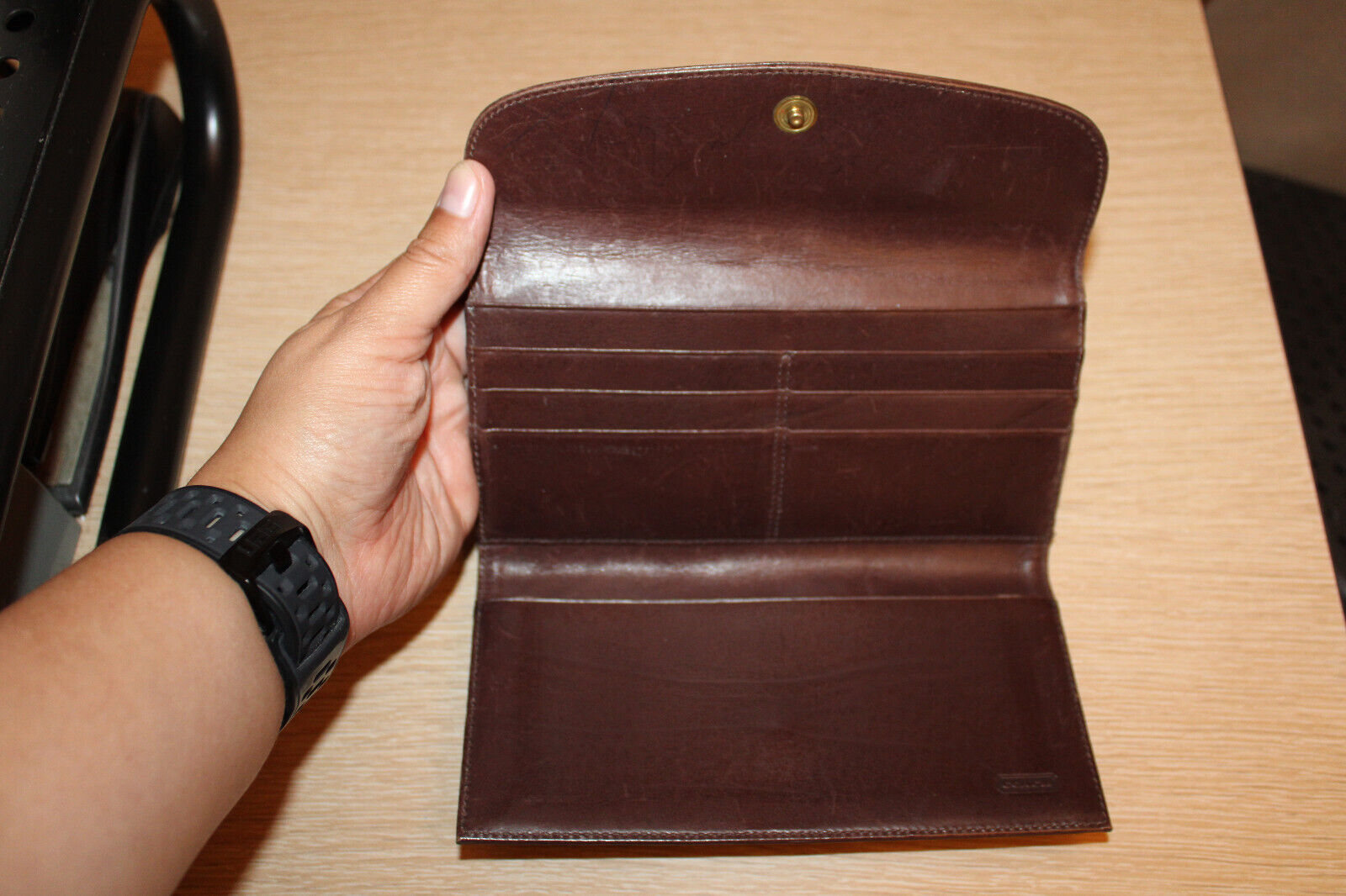 COACH Water Buffalo Brown Leather Envelope Snap W… - image 9