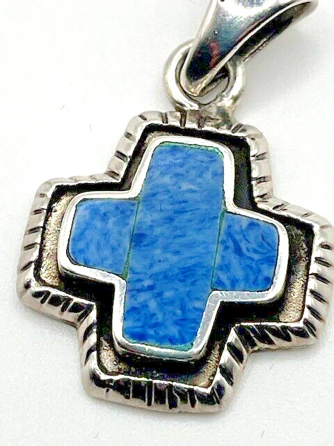 925 Sterling Silver and blue lapis cross pendant - image 3