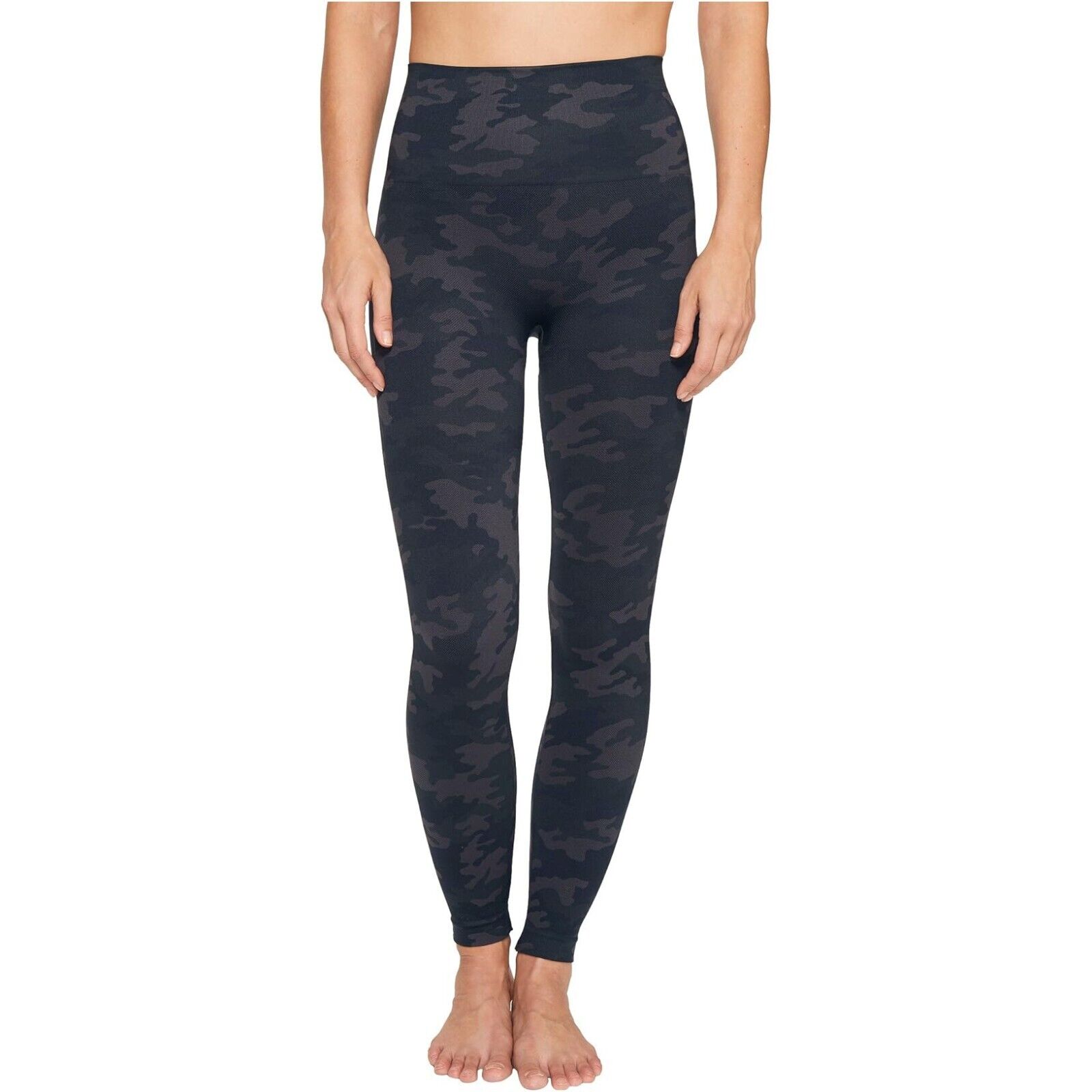 Spanx Look At Me Now Seamless Leggings in Camo Wo… - image 1