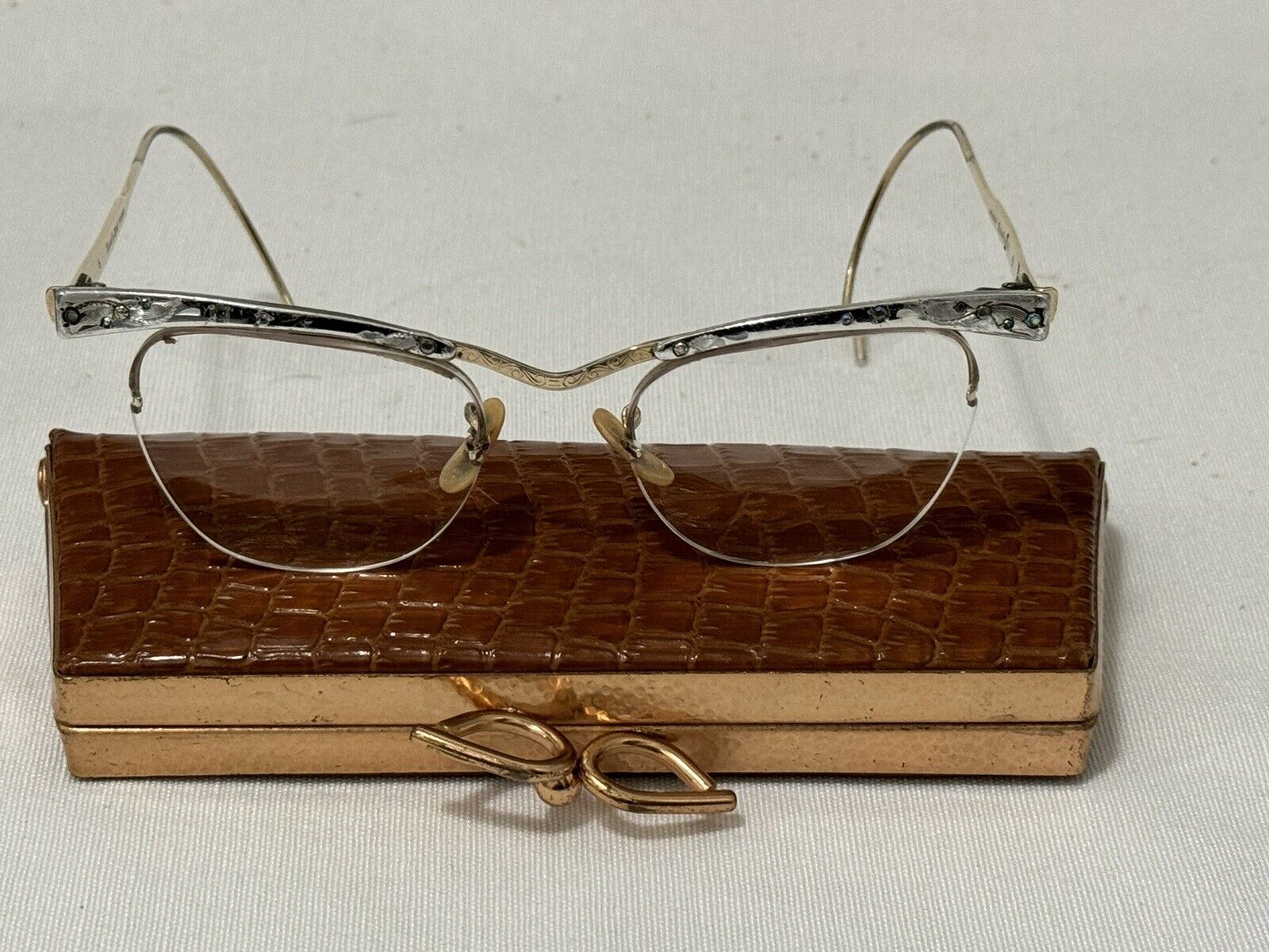 Vintage Bausch & Lomb Semi Rimless Cats Eye Glass… - image 13