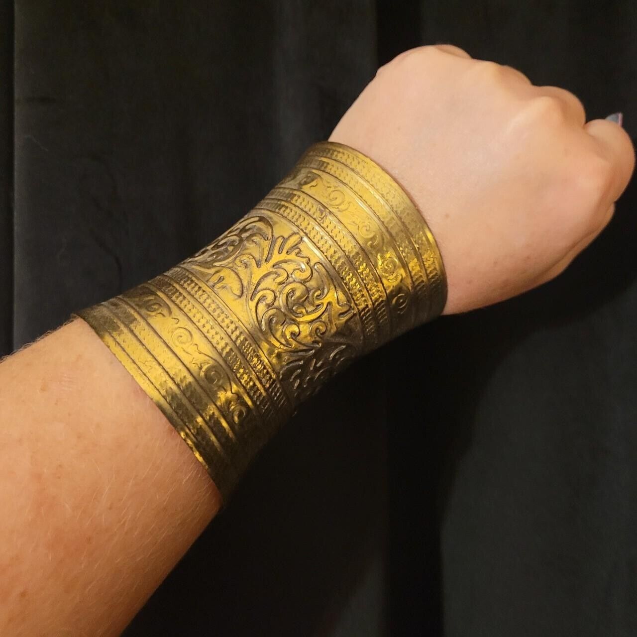 Artisan Large Brutalist Roman Style Gold Cuff Bra… - image 2