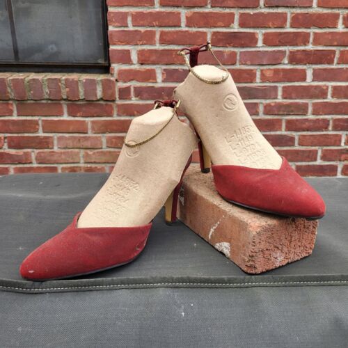 CHANDLERS Vtg 1950s60s Sexy Heel Pumps w/gold ank… - image 1