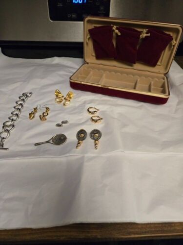 Vintage Lot ESTATE SALE JEWELERY (C1)