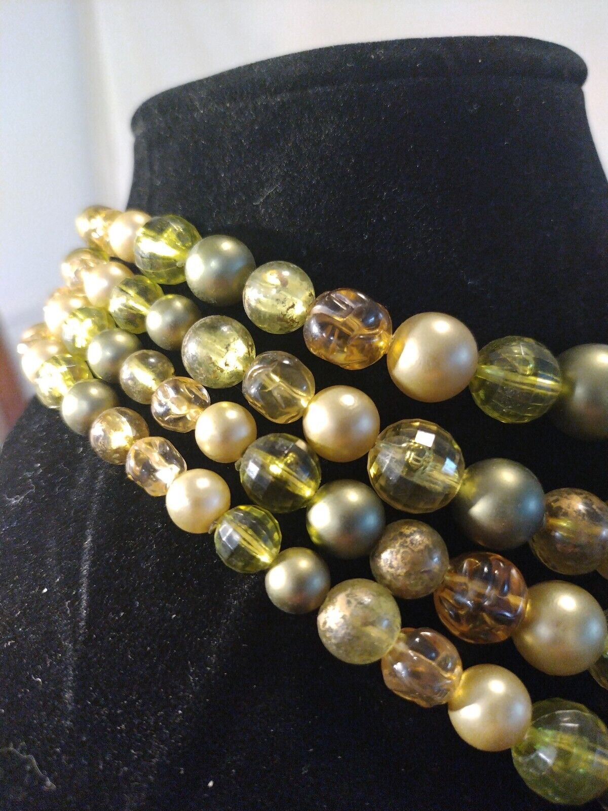 Vtg  Faux Sage Green Pearls, Four Layered Graduat… - image 8