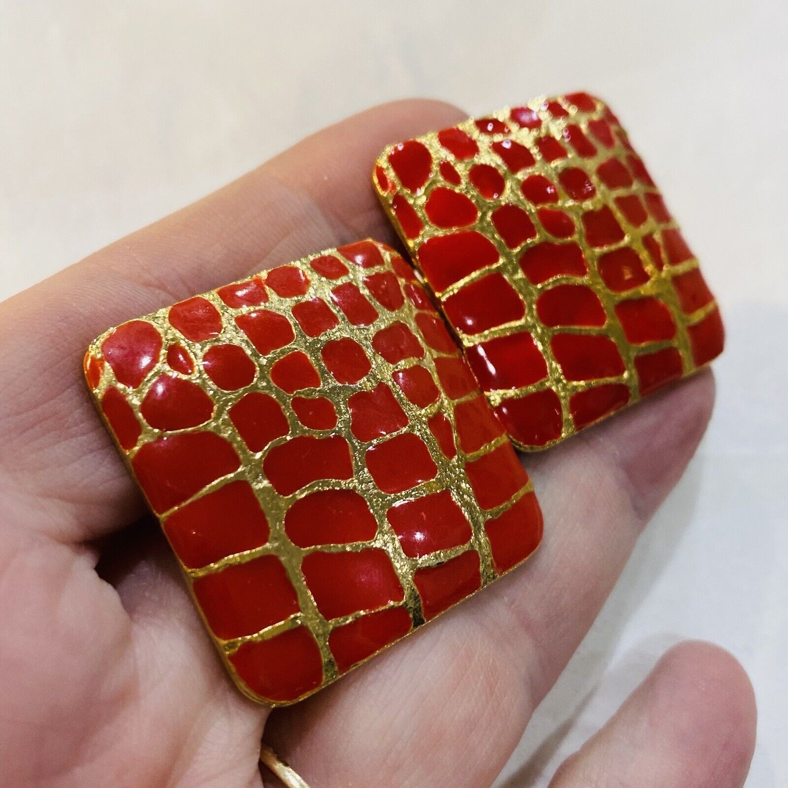 Vintage Pierced Earrings Goldtone Squares Red Ena… - image 5