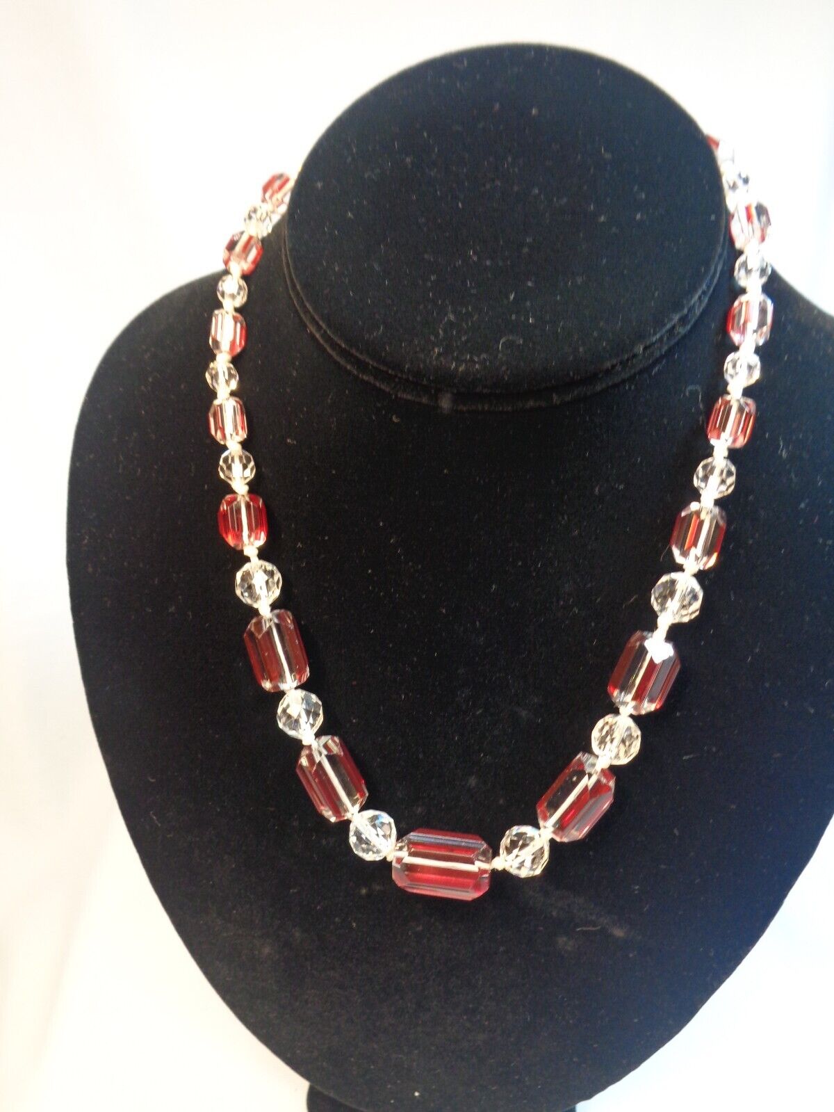 VIBRANT RED / Clear Carved Crystal Glass  Necklac… - image 3