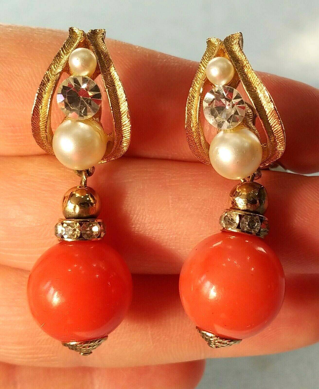 Vintage Clip Earrings Drop Dangle Lucite Coral Be… - image 2