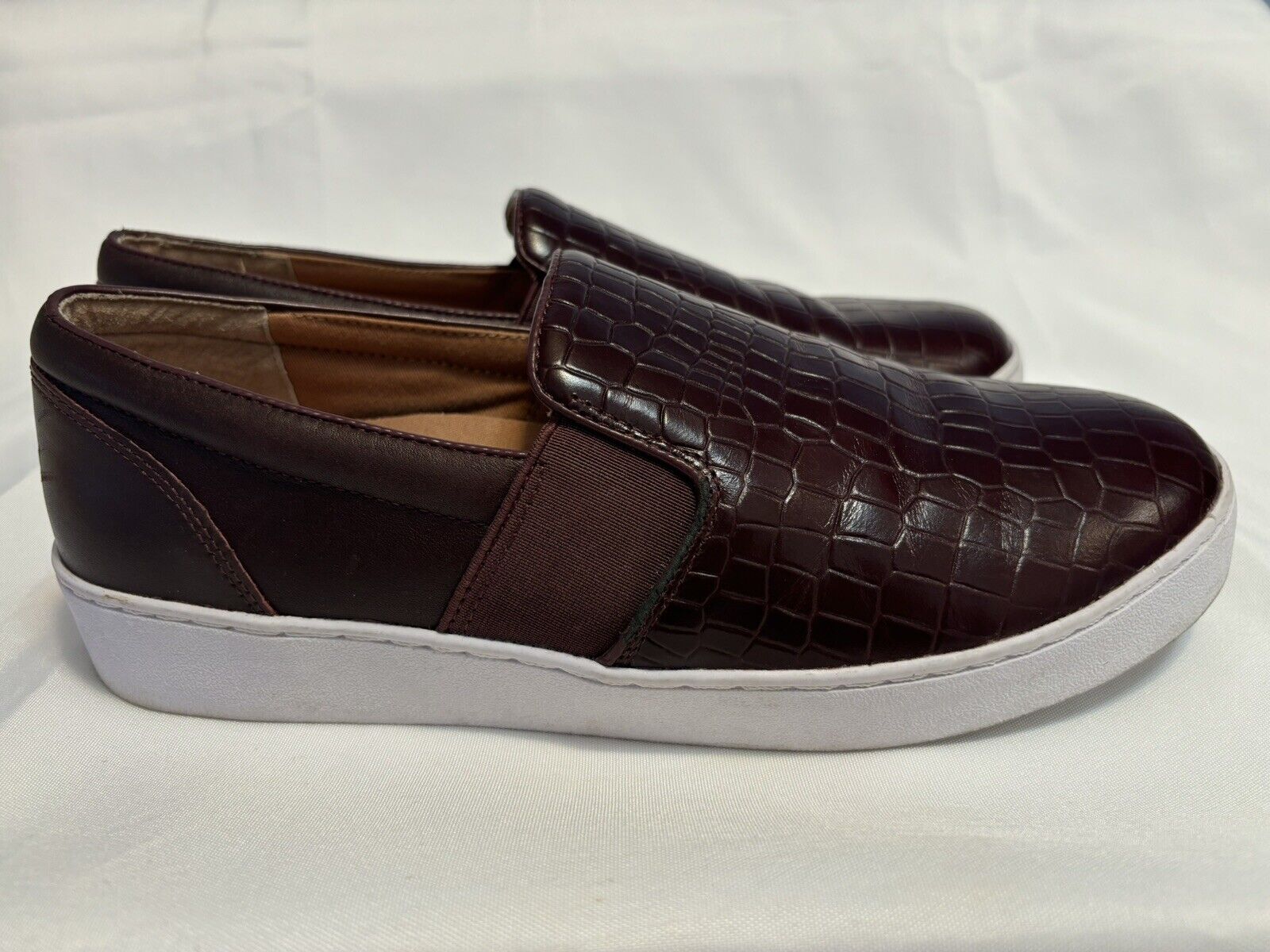 Vionic Demetra Croc Oxblood Burgundy Slip-on Shoe… - image 2