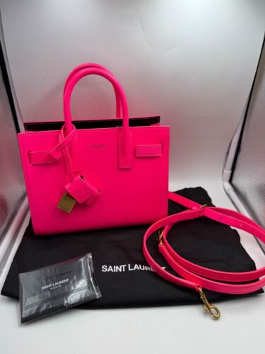 Yve Saint Laurent YSL SAC DE JOUR Nuova Rosa Fluo