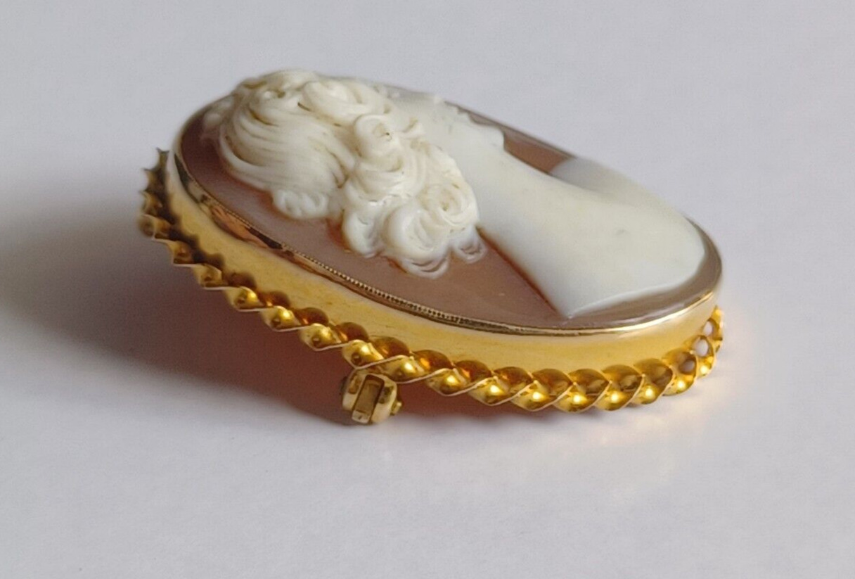 Antique Victorian Shell Cameo & 10K Yellow Gold P… - image 9