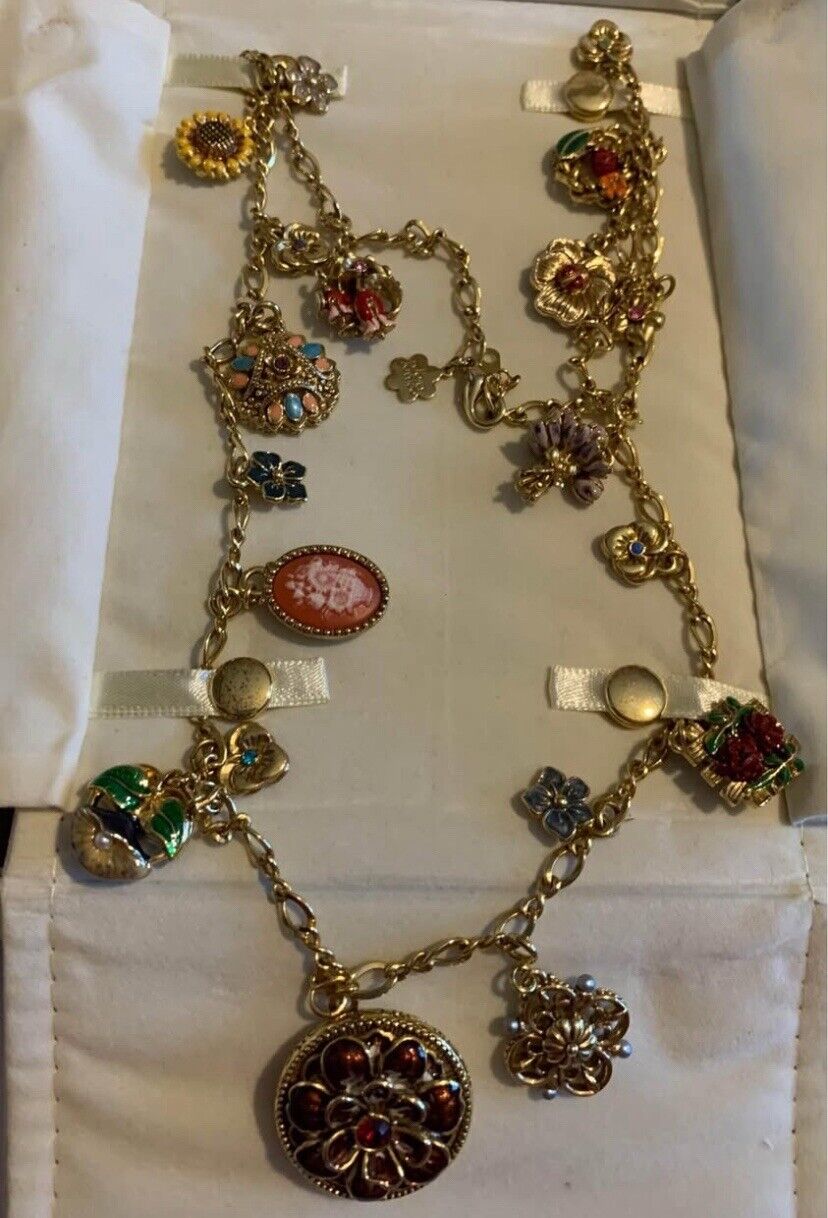 Complete Joan Rivers Victorian Flowers Necklace w… - image 2