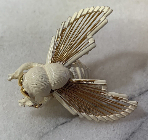 VINTAGE 70s MONET Bee Brooch in White & Gold Tone - image 1