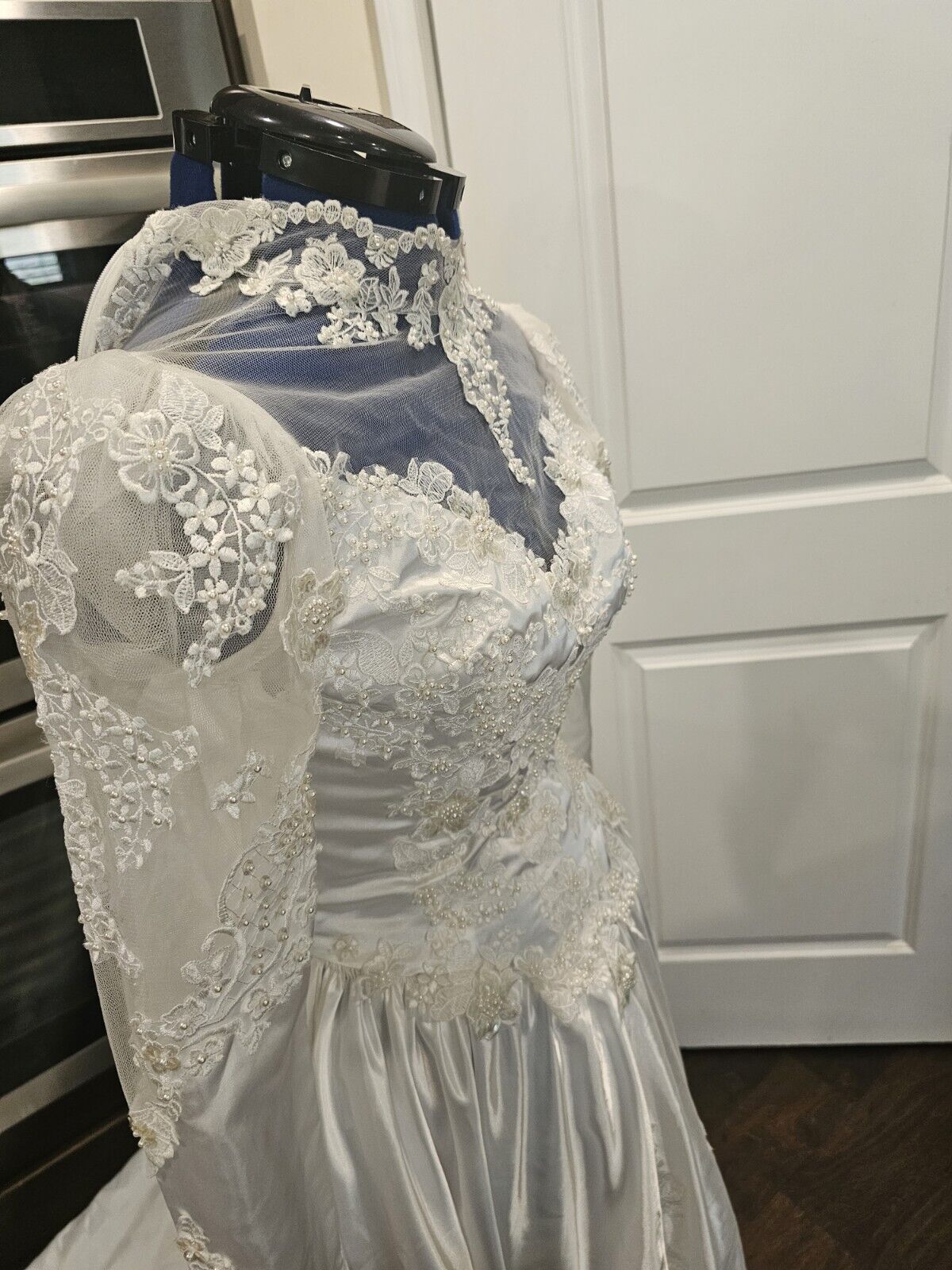 Vintage Sheer Beaded Lace Victorian Wedding Dress… - image 10