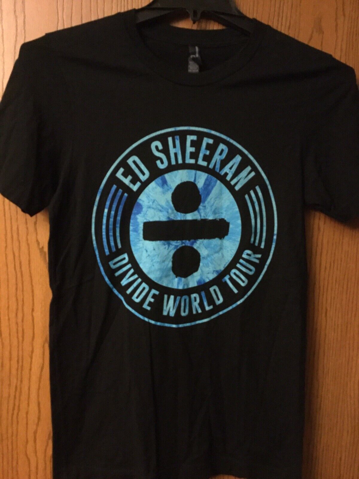 Ed Sheeran. “Divide” World Tour Shirt. Black. S Gem