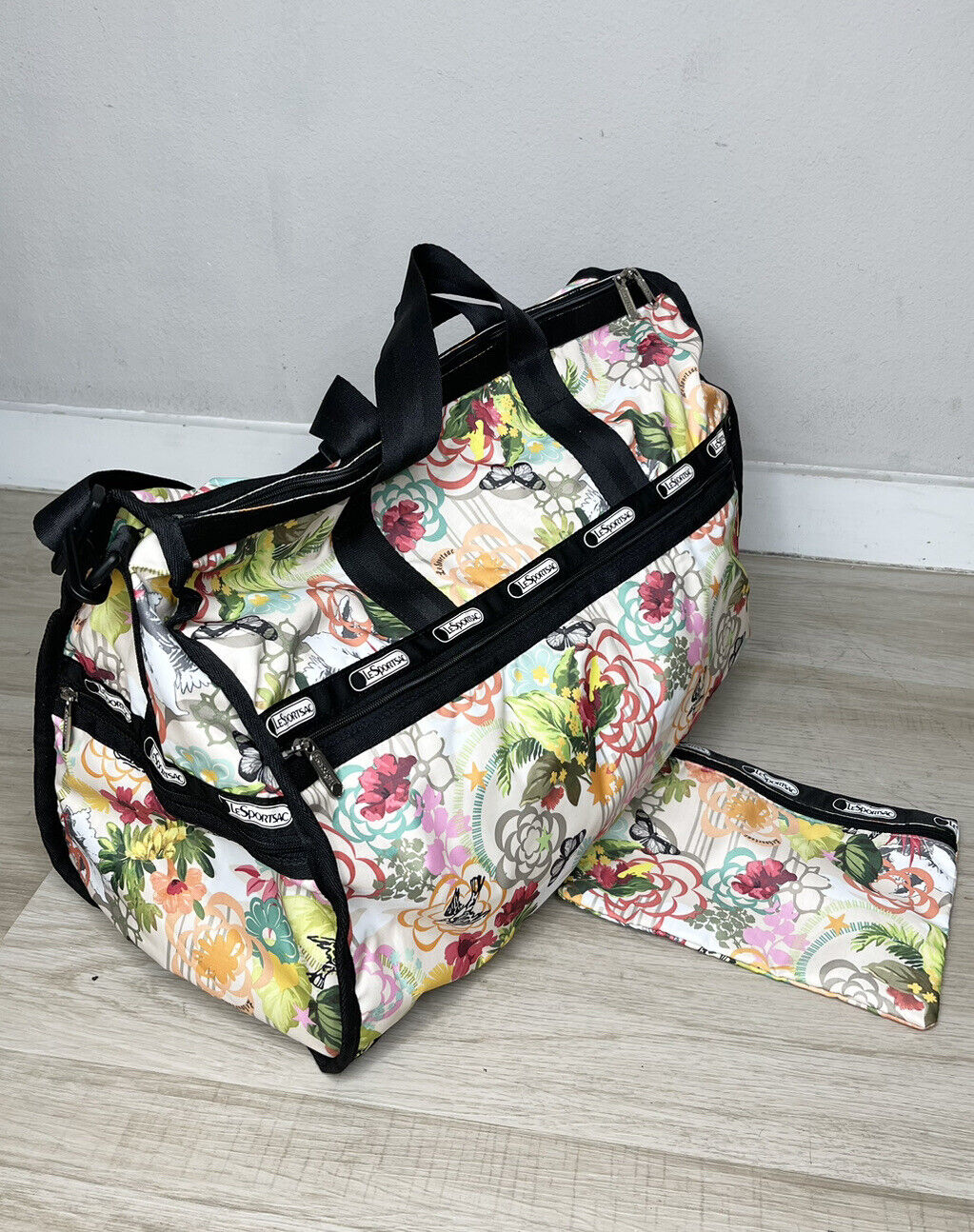 LeSportSac Weekender Large  Abstract Pattern Duff… - image 2