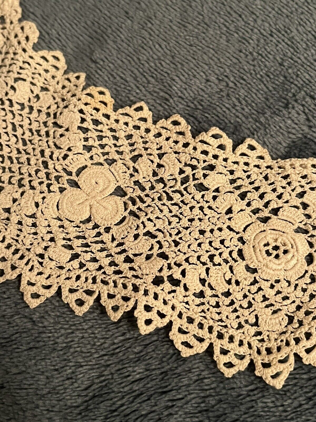 Antique Victorian Irish Crochet Lace Collar Handm… - image 5