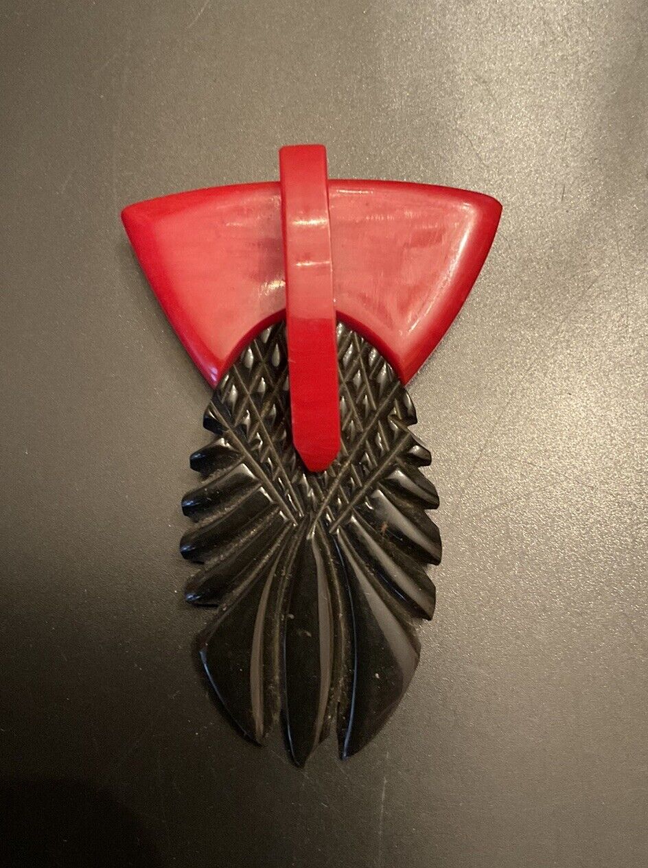 Vintage Red and Black Carved Bakelite Dress Clip - image 6