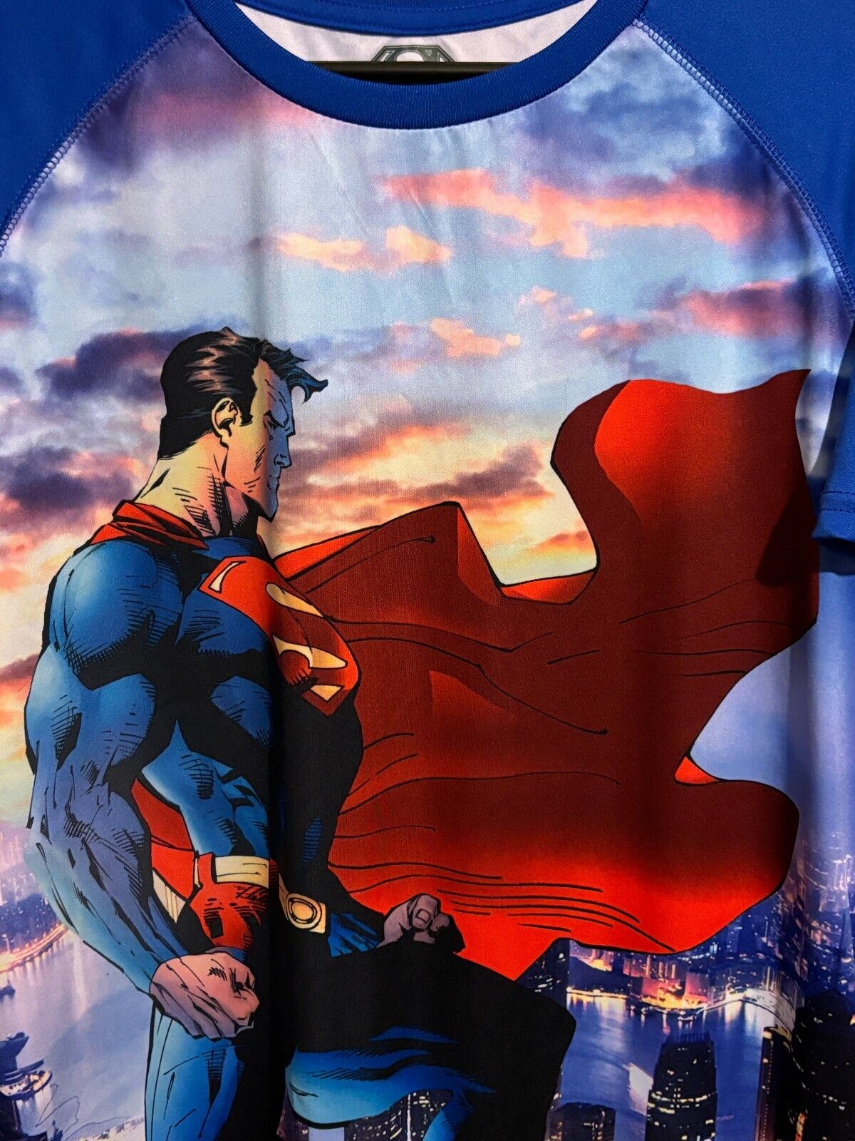 SUPERMAN CITY SCENE T-Shirt...Multi Color...Size-… - image 2